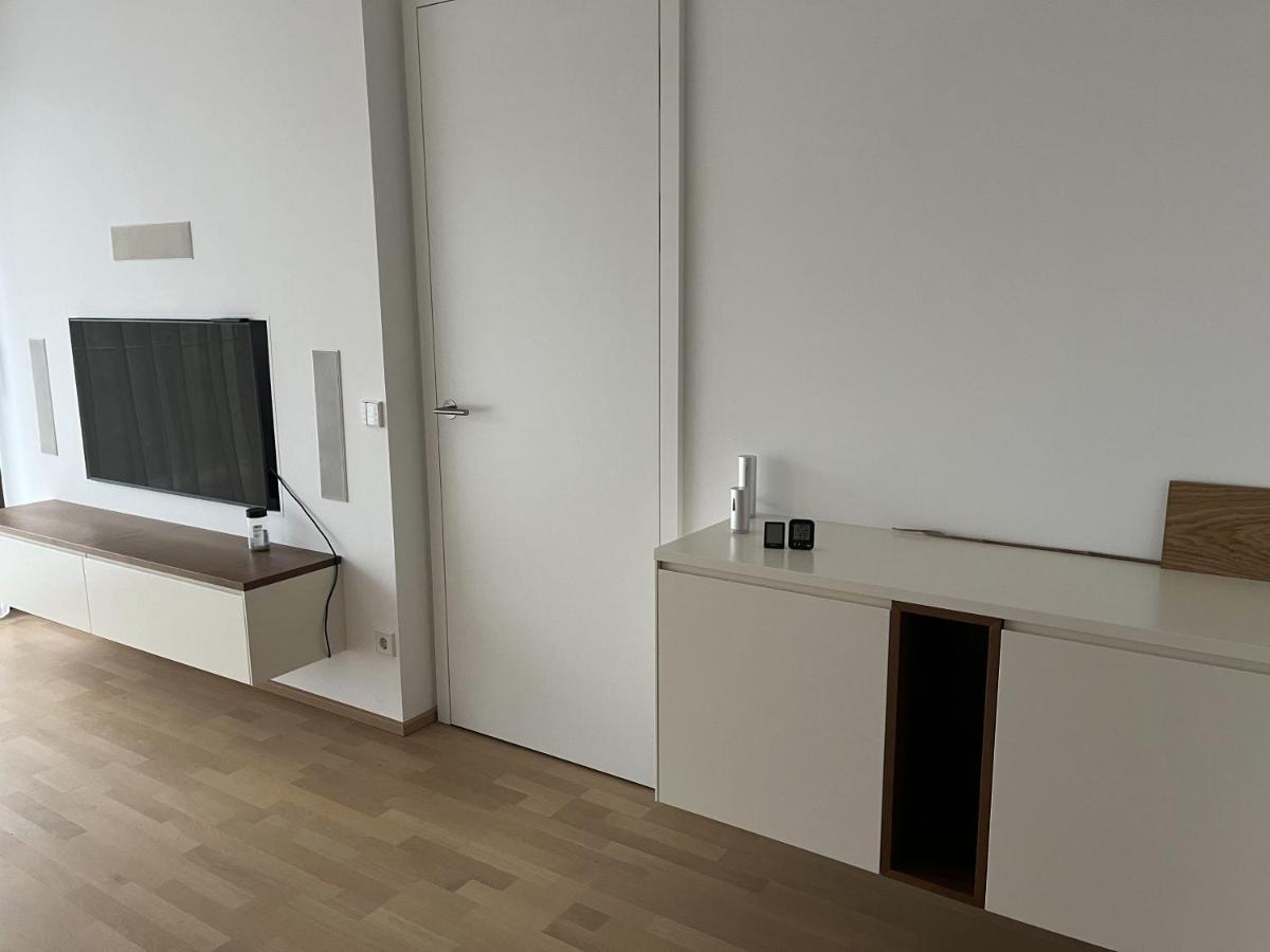Luxusappartement Mit Garage Im Zentrum วีเนอร์นอยชตัดท์ ภายนอก รูปภาพ