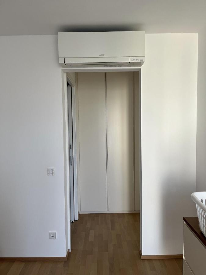 Luxusappartement Mit Garage Im Zentrum วีเนอร์นอยชตัดท์ ภายนอก รูปภาพ